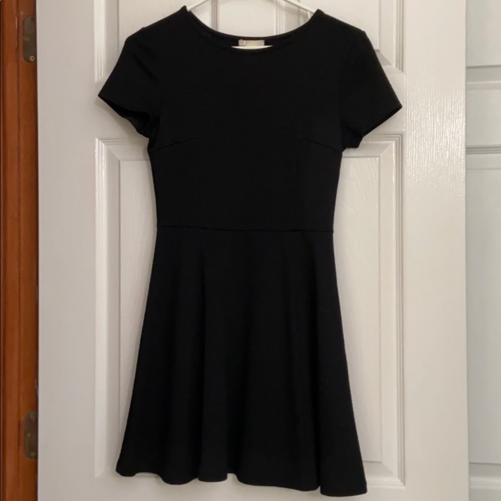 Textured Black Cap Sleeve Mini Dress